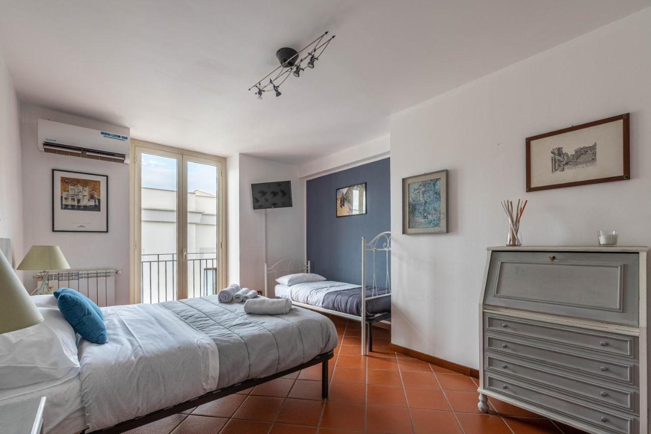 Vicere' Apartment Maqueda Palermo Esterno foto